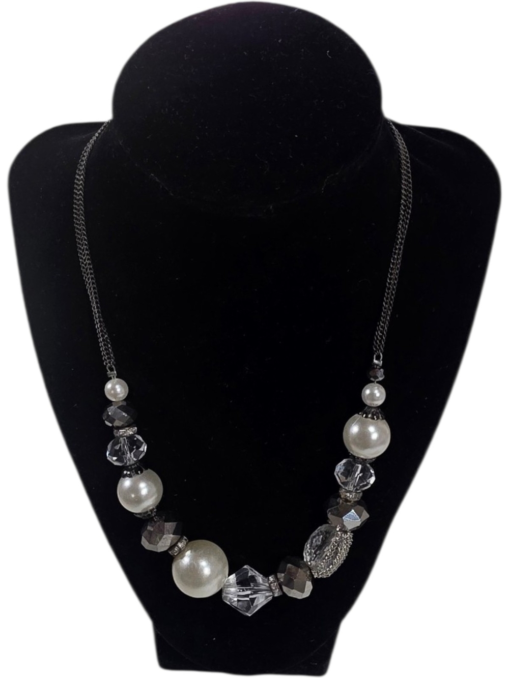 Classic Pearl and Crystal Mixed Bead Statement Necklace 16 Inch